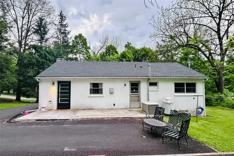 4 Petticoat Lane Beacon NY 12508