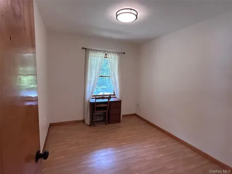 4 Petticoat Lane Beacon NY 12508