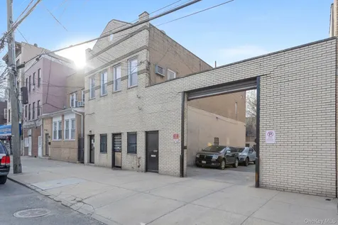 31-30 14th Street Astoria NY 11106
