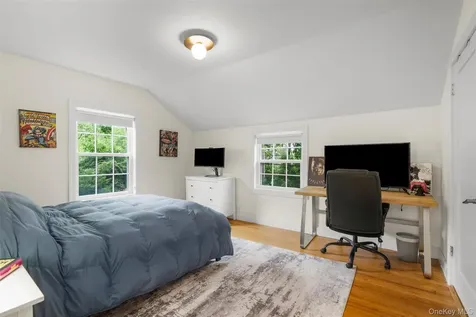 1 Harmon Drive Larchmont NY 10538