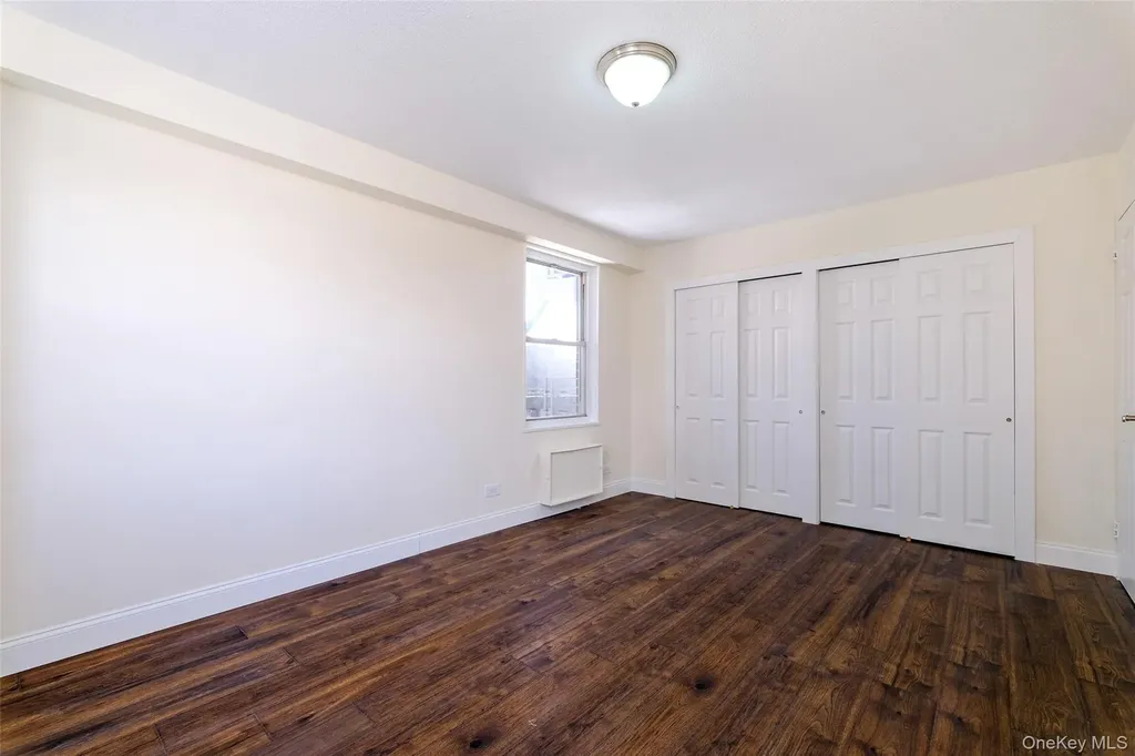 2550 Olinville Avenue Bronx NY 10467