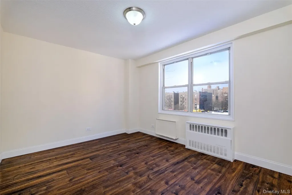 2550 Olinville Avenue Bronx NY 10467