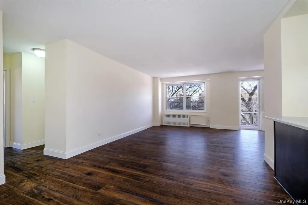 2550 Olinville Avenue Bronx NY 10467