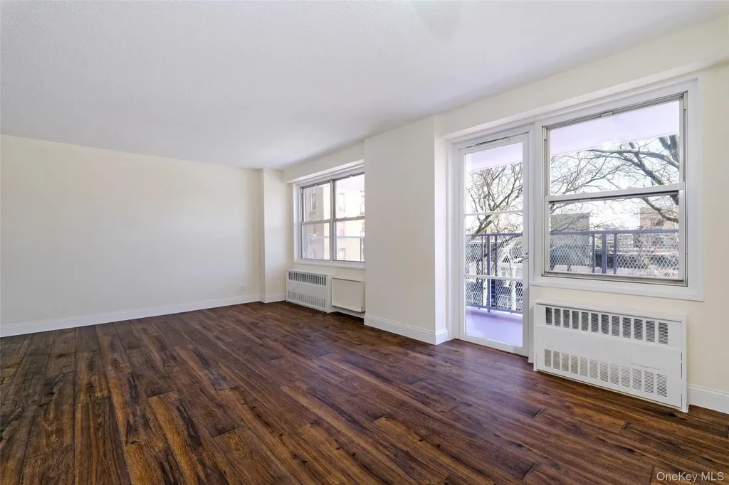 2550 Olinville Avenue Bronx NY 10467