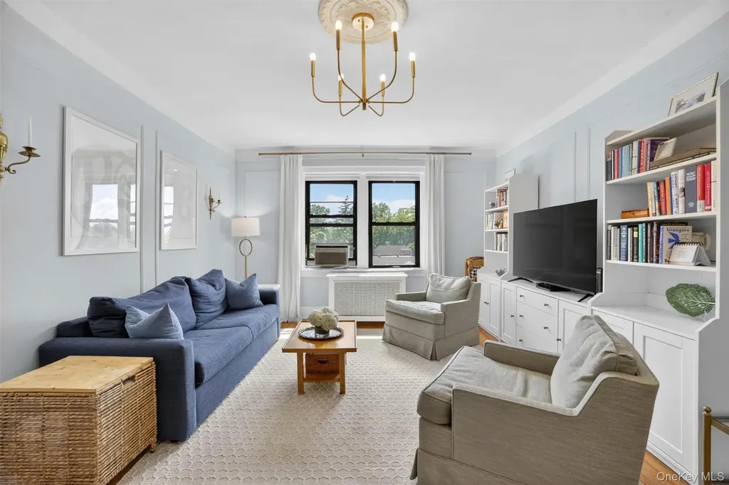412 Munro Avenue Mamaroneck NY 10543