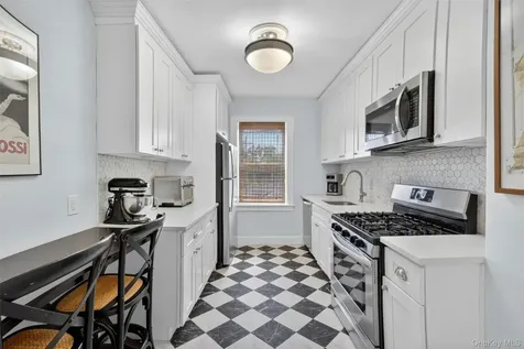412 Munro Avenue Mamaroneck NY 10543