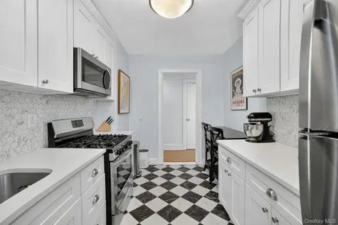 412 Munro Avenue Mamaroneck NY 10543
