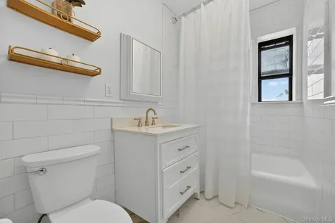 412 Munro Avenue Mamaroneck NY 10543