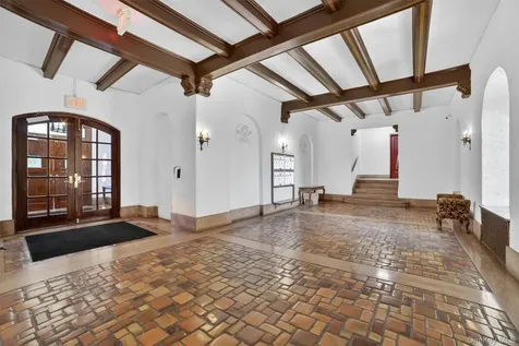 412 Munro Avenue Mamaroneck NY 10543