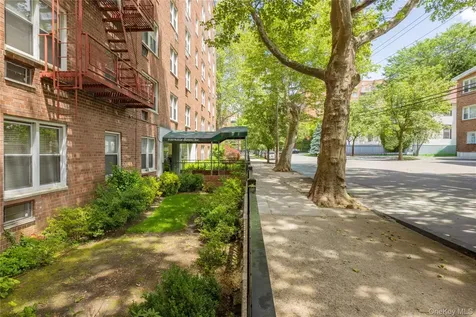 600 Locust Street Fleetwood NY 10552