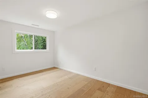 276 Agor Lane Mahopac NY 10541