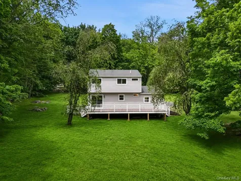 276 Agor Lane Mahopac NY 10541