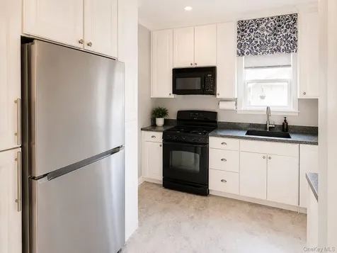 48 Poplar Street West Hempstead NY 11552