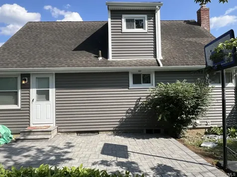 7 Mindy Lane Westbury NY 11590