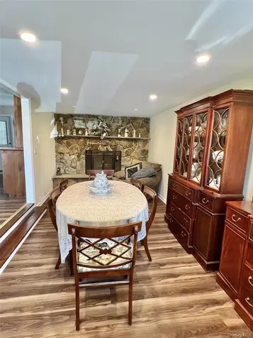 7 Mindy Lane Westbury NY 11590