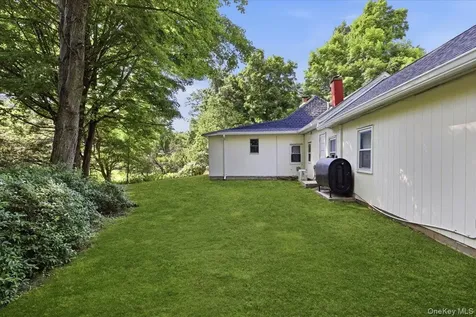 341 Cherry Street Bedford Hills NY 10507