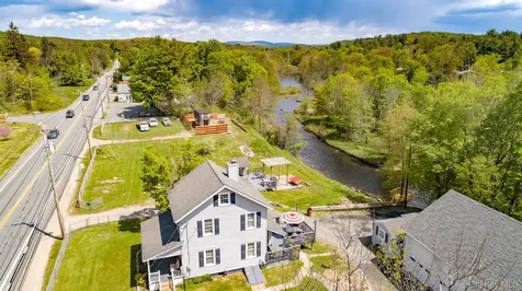 5674 State Route 42 Fallsburg NY 12733