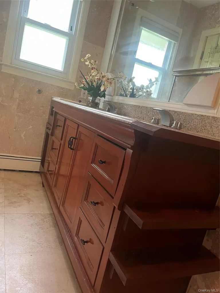 5 Breezy Hill Drive Northport NY 11768