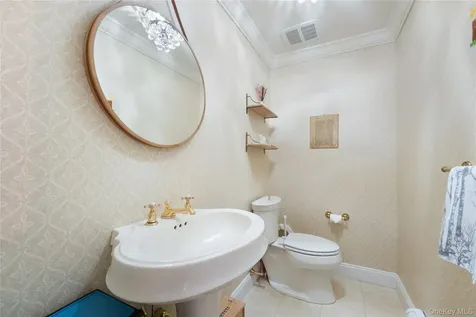 3 Breckenridge Road Chappaqua NY 10514