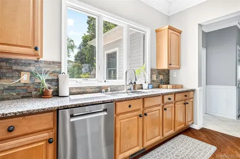 12 Meadowview Lane Carmel NY 10512