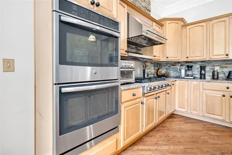 12 Meadowview Lane Carmel NY 10512