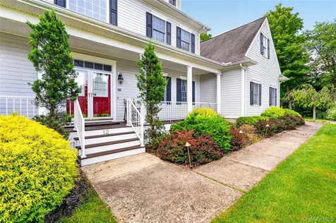12 Meadowview Lane Carmel NY 10512