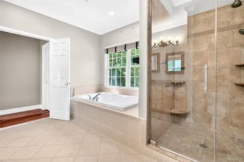 12 Meadowview Lane Carmel NY 10512