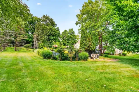 12 Meadowview Lane Carmel NY 10512