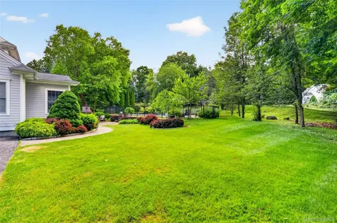 12 Meadowview Lane Carmel NY 10512