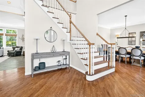 12 Meadowview Lane Carmel NY 10512
