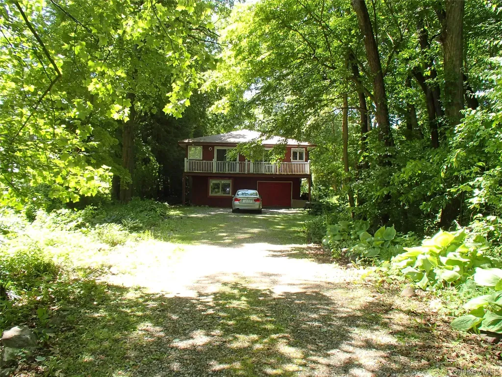 15 Spur Road Putnam Valley NY 10579