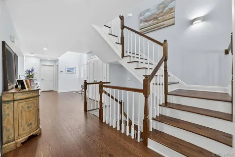 26 Wyndham Close White Plains NY 10605