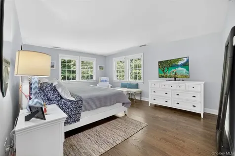 26 Wyndham Close White Plains NY 10605