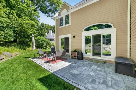 26 Wyndham Close White Plains NY 10605