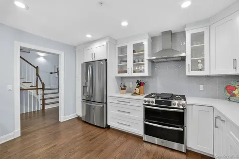 26 Wyndham Close White Plains NY 10605