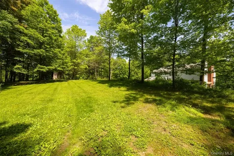 50 Aspinwall Road Red Hook NY 12571