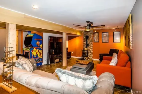 173 State Route 52 Woodbourne NY 12788
