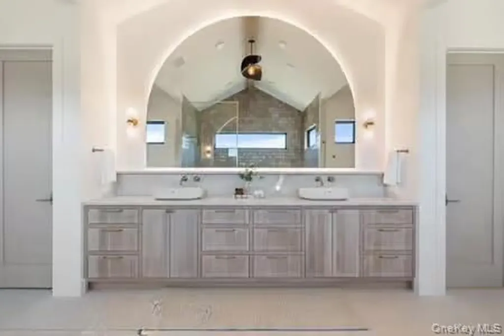 101 N Tower Hill Road Millbrook NY 12545