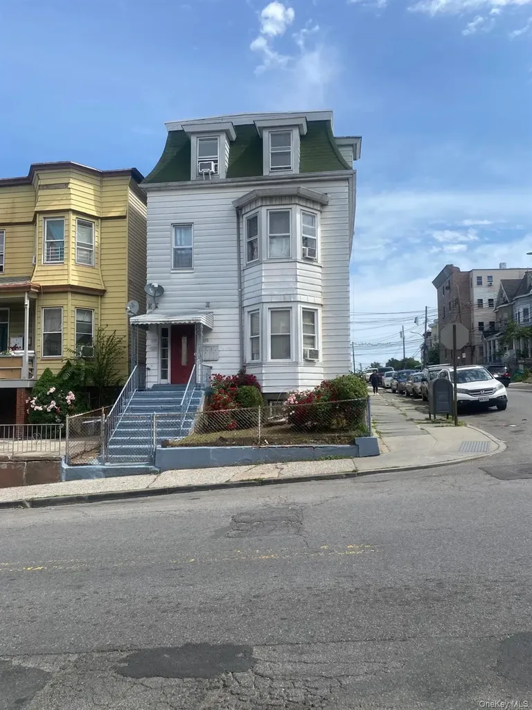 173 Elm Street Yonkers NY 10701