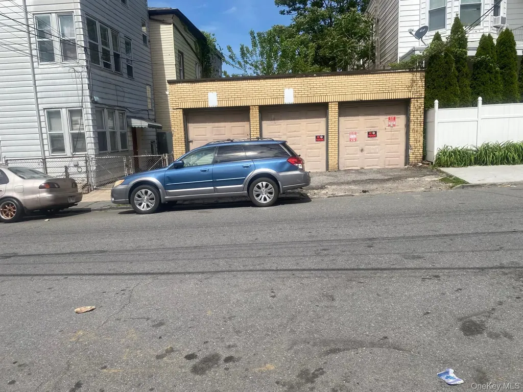 173 Elm Street Yonkers NY 10701