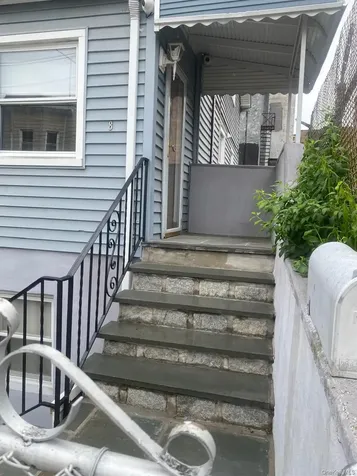 8 Morris Place Yonkers NY 10705