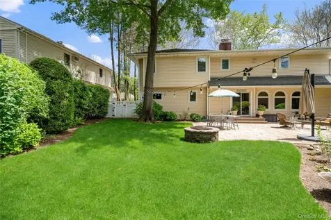 565 Mohawk Road West Hempstead NY 11552