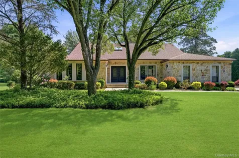 199 Cold Spring Road Syosset NY 11791