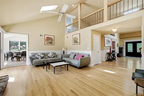 199 Cold Spring Road Syosset NY 11791