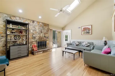 199 Cold Spring Road Syosset NY 11791