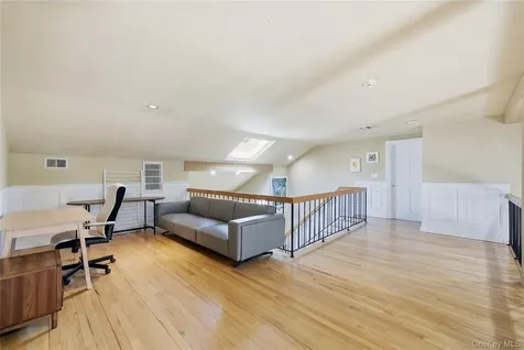 199 Cold Spring Road Syosset NY 11791