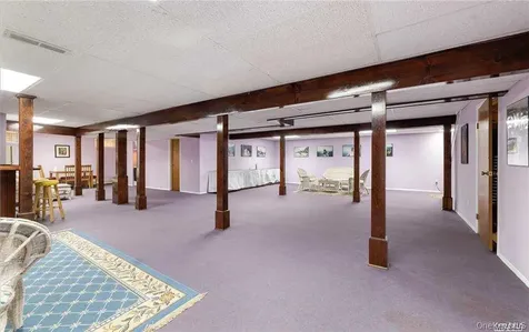 199 Cold Spring Road Syosset NY 11791