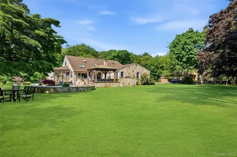 199 Cold Spring Road Syosset NY 11791