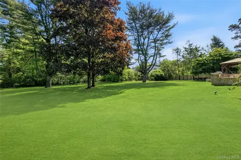 199 Cold Spring Road Syosset NY 11791