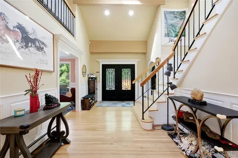 199 Cold Spring Road Syosset NY 11791